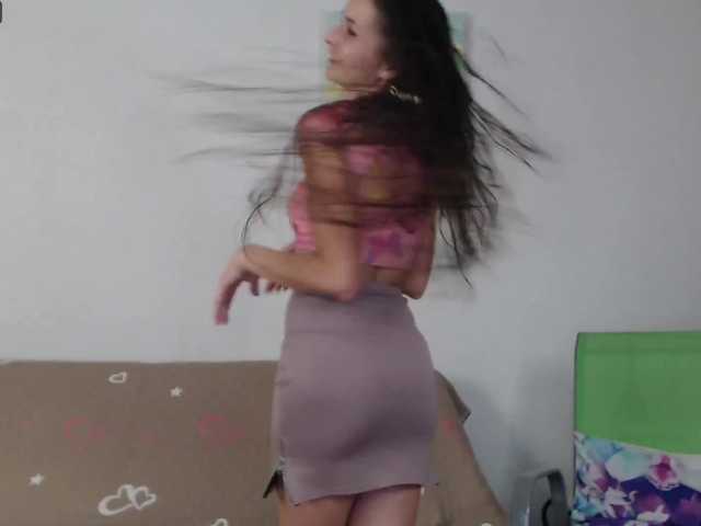 Live sex webcam photo for monikaG #268713207