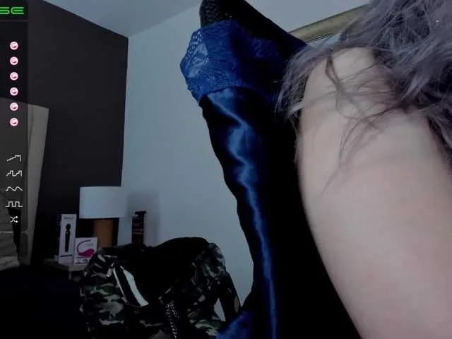 Live sex webcam photo for LilithMystic #268714418