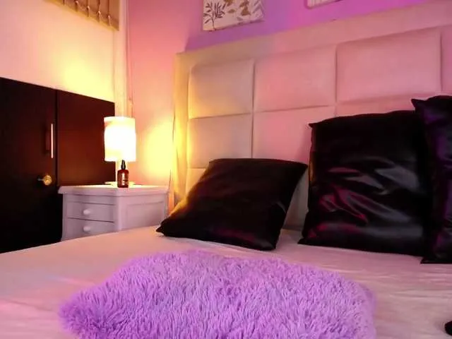 Live sex webcam photo for ArannaMartine #268698598