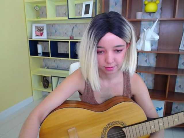 Live sex webcam photo for OutOfControl #268704458