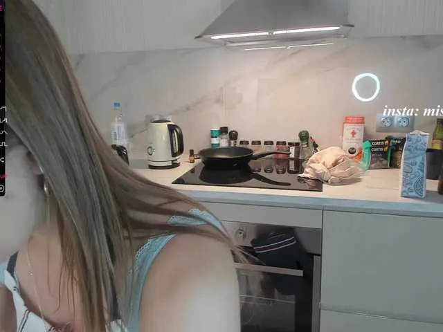 Live sex webcam photo for MistyPhoenix #268713105