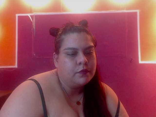 Live sex webcam photo for Kendra-live #268704273