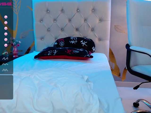 Live sex webcam photo for sweetfer #268699135