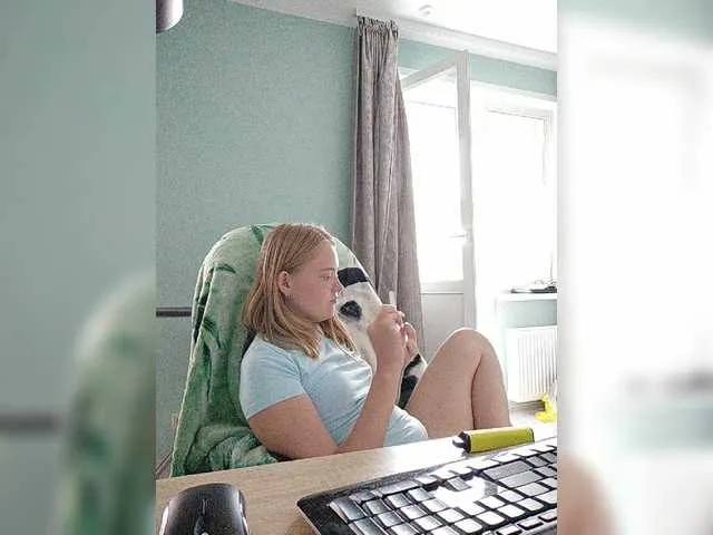 Live sex webcam photo for Marmeladj #268708328