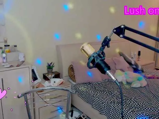 Live sex webcam photo for pinkiepie1997 #268697812