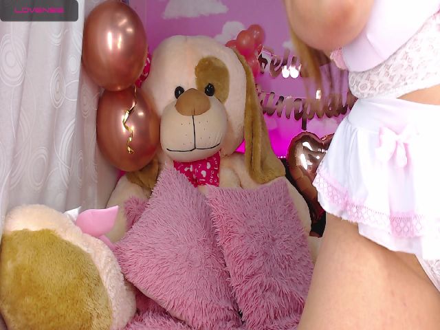 Live sex webcam photo for Sharfresita #268701470