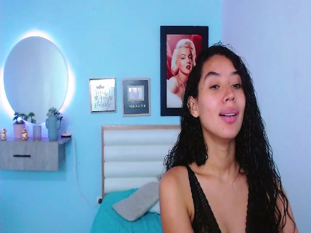Live sex webcam photo for Jade_lee88 #268709017