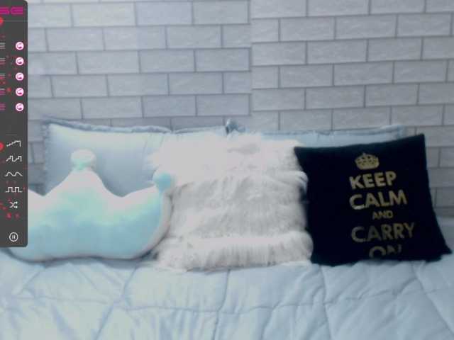 Live sex webcam photo for Lu-baby #268699202