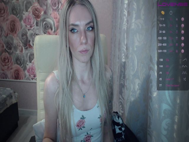 Live sex webcam photo for MaryJaness #268715959