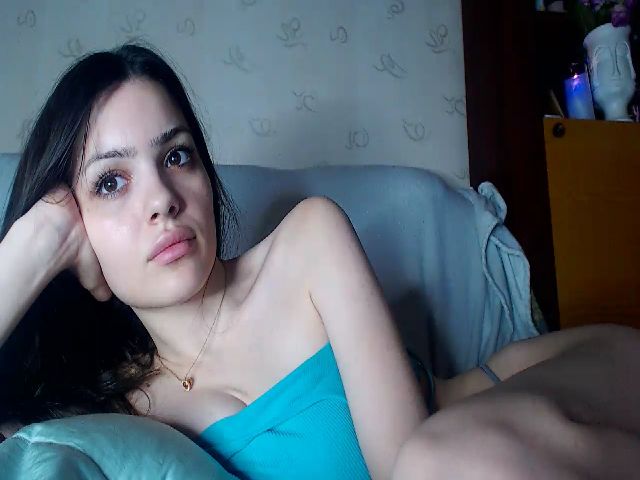 Live sex webcam photo for Snow_Whiteee #268697628