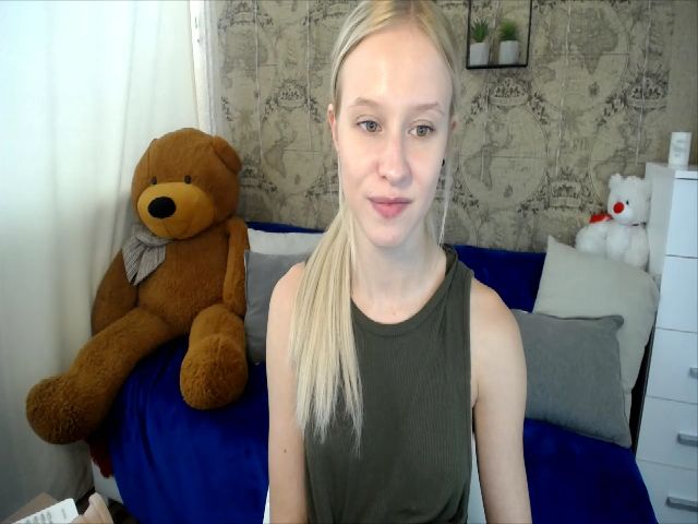 Live sex webcam photo for Tery_Hether #268710334