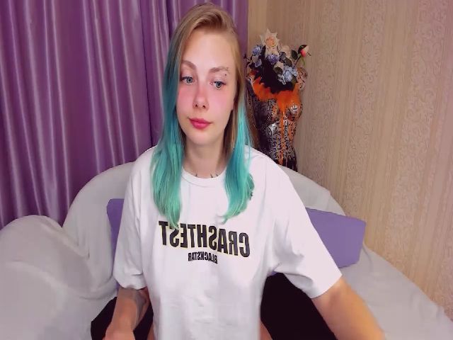 Live sex webcam photo for AprillSnow #268711857