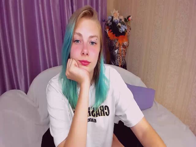 Live sex webcam photo for AprillSnow #268712092