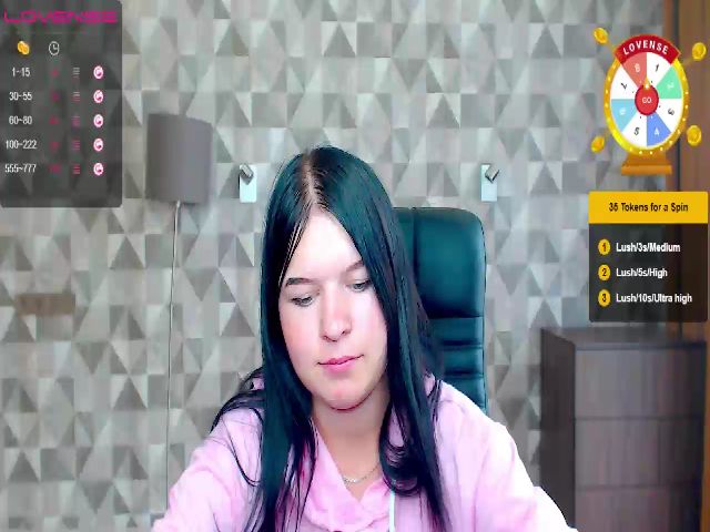 Live sex webcam photo for AnnaFols #268706677