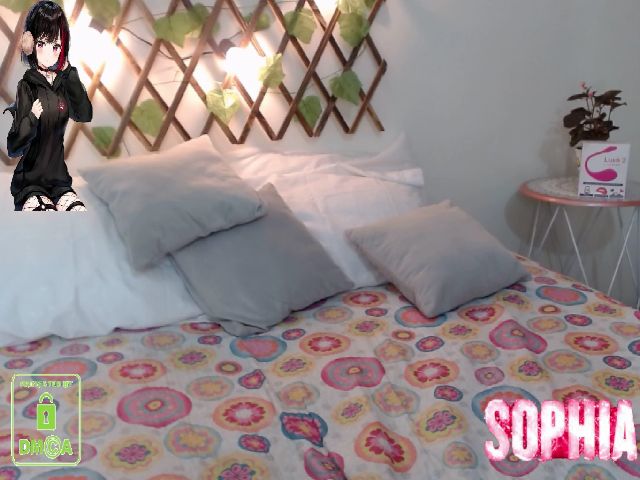 Live sex webcam photo for sophiie_fox #268717860