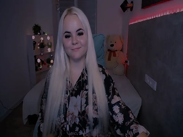 Live sex webcam photo for Jenni__fer #268715720