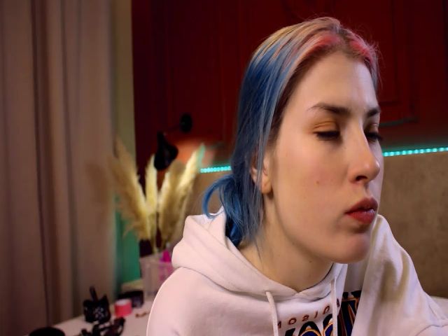 Live sex webcam photo for Purple_Foxy #268701338