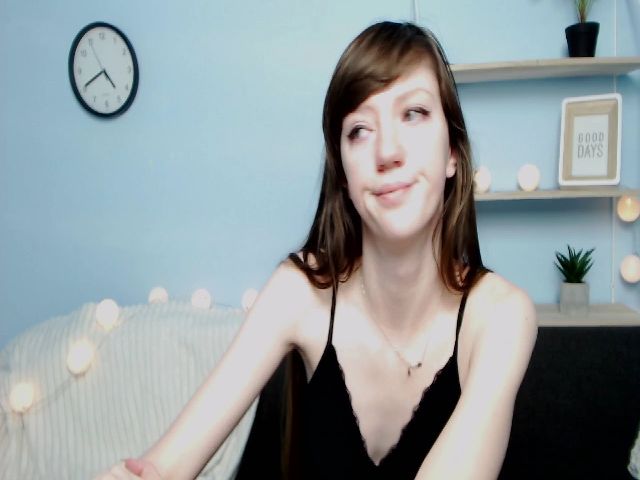Live sex webcam photo for AgataLinn #268716629