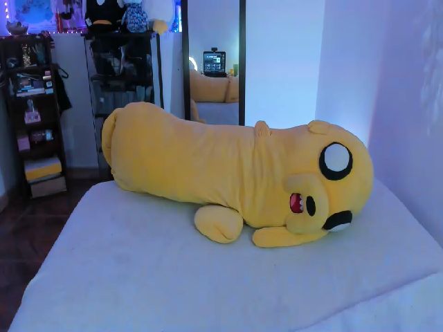 Live sex webcam photo for Evee_moonz #268700838