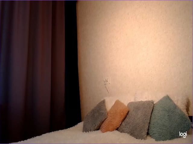 Live sex webcam photo for LulyXX #268700313