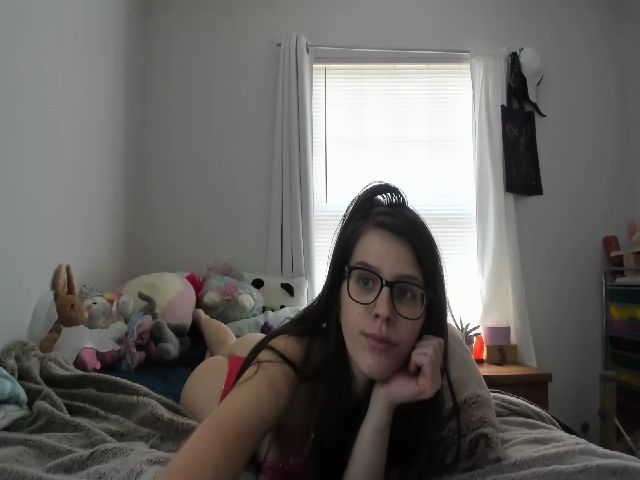 Live sex webcam photo for Meganholly00 #268715068