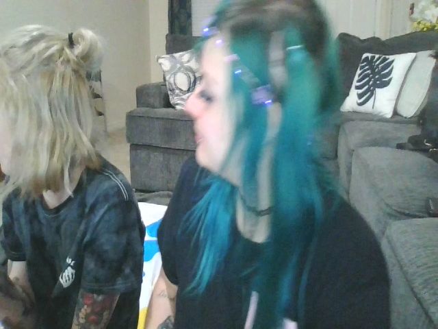 Live sex webcam photo for FloraSky #268706125