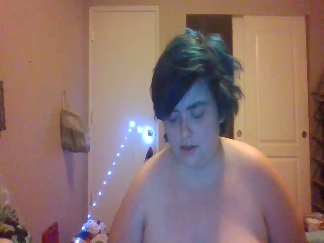 Live sex webcam photo for Ellenaiyah #268706067