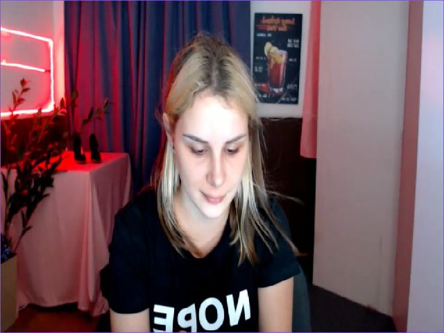 Live sex webcam photo for PolliMilk #268706293