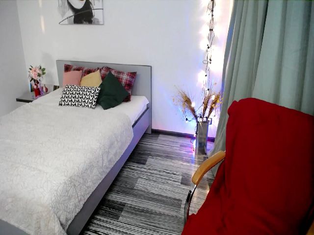 Live sex webcam photo for MarrieFleur #268711693