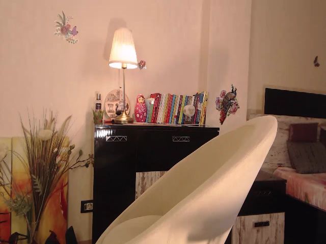 Live sex webcam photo for OzzyVal #268700700