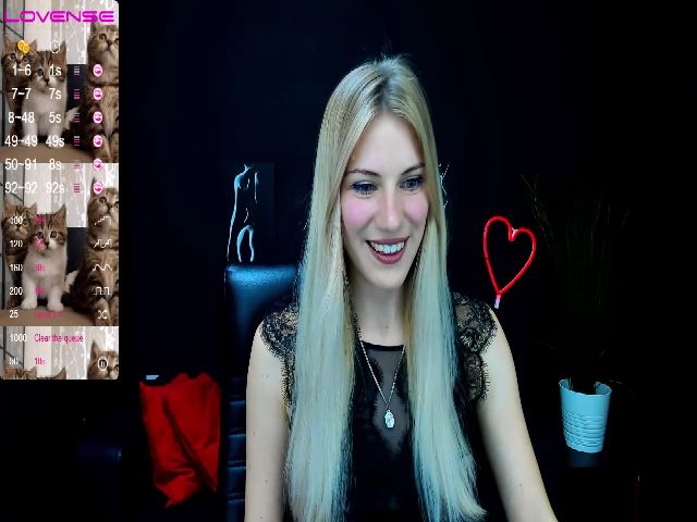 Live sex webcam photo for LiliManchest #268712145