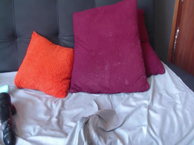 Live sex webcam photo for Latin__curly #268710733