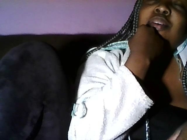 Live sex webcam photo for ebonyslut95 #268717707