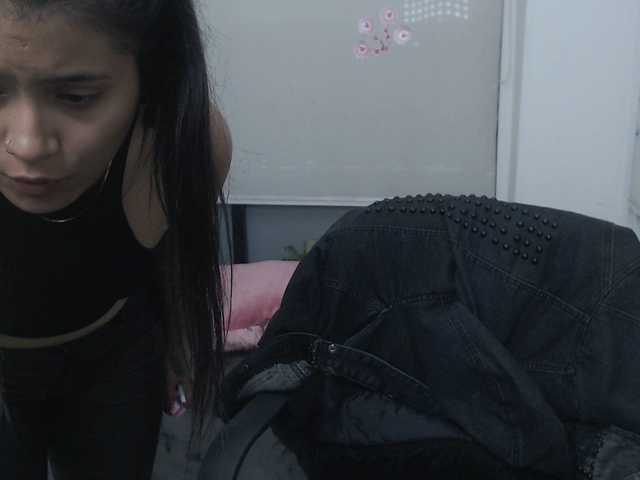 Live sex webcam photo for HONEYMIA #268699185