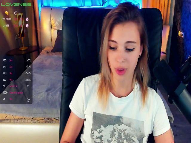 Live sex webcam photo for MariaCharming #268709470