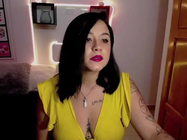 Live sex webcam photo for valeriesaenz1 #268704579