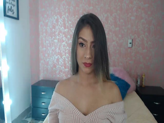 Live sex webcam photo for Violet_Mart #268715742