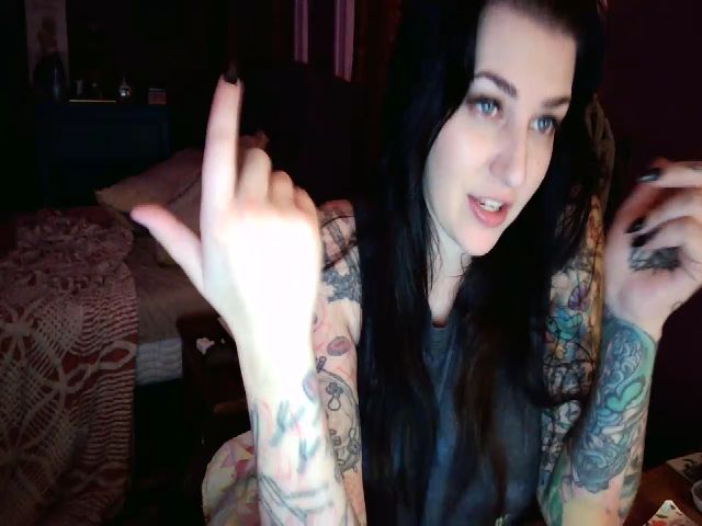 Live sex webcam photo for EvelynGrey #268702307