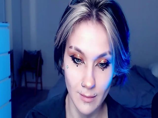 Live sex webcam photo for Hella_Hell #268714982