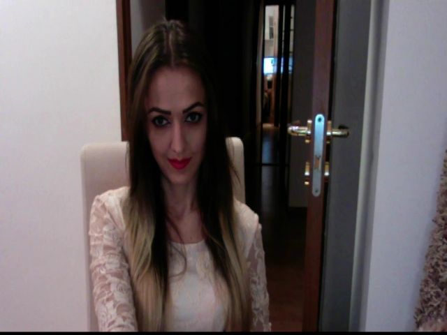 Live sex webcam photo for KissElena #268713011