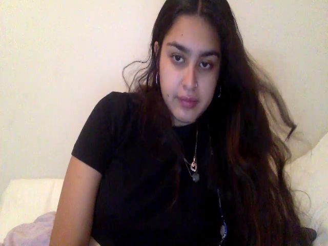 Live sex webcam photo for Sweetloveluna #268705519