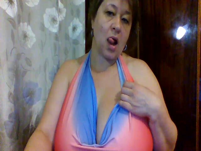 Live sex webcam photo for Huge_nipple8 #268715233