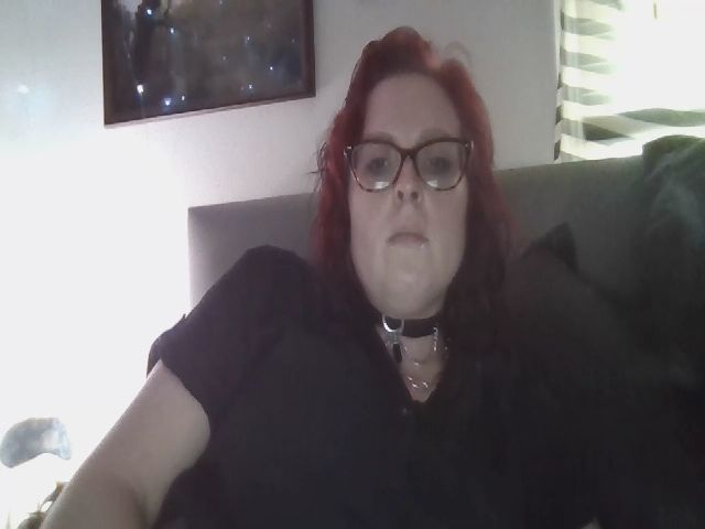 Live sex webcam photo for Weetziebabe #268717687