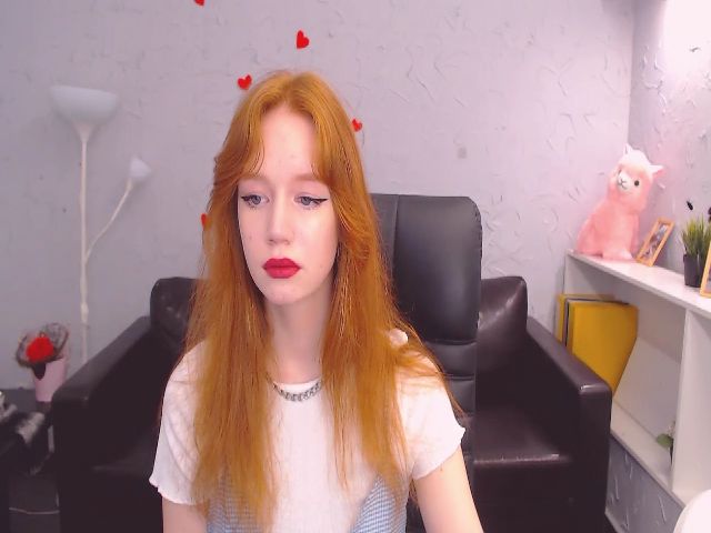 Live sex webcam photo for CarolineArt #268712489