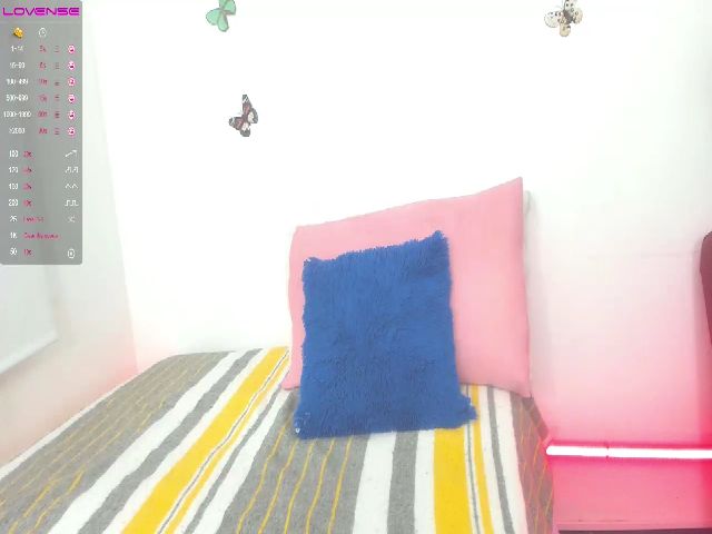 Live sex webcam photo for Alejandra_06 #268707538