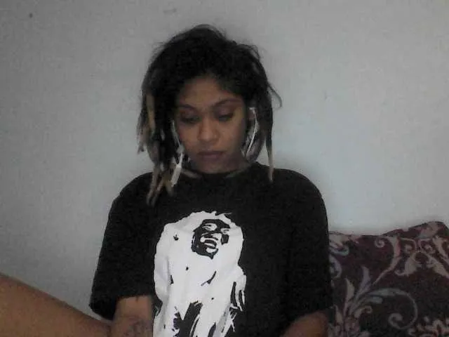 Live sex webcam photo for Jamaicanbabe #288012906
