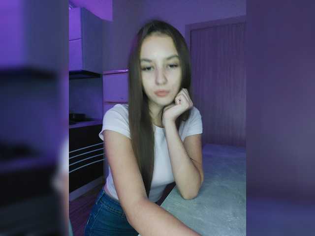 Live sex webcam photo for sweet2baby #268697640