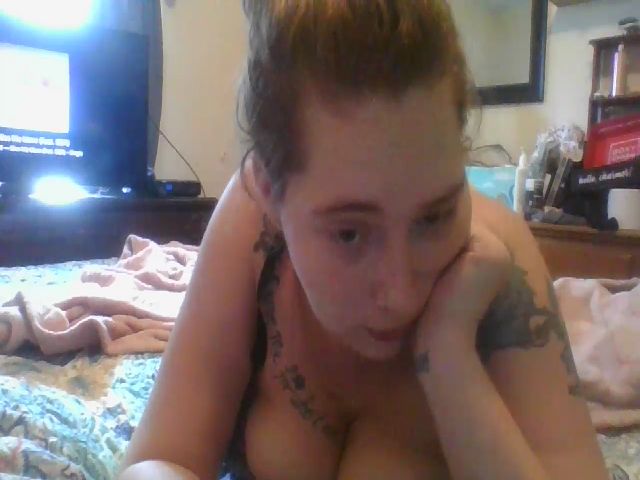 Live sex webcam photo for Kayylynnn #268715675