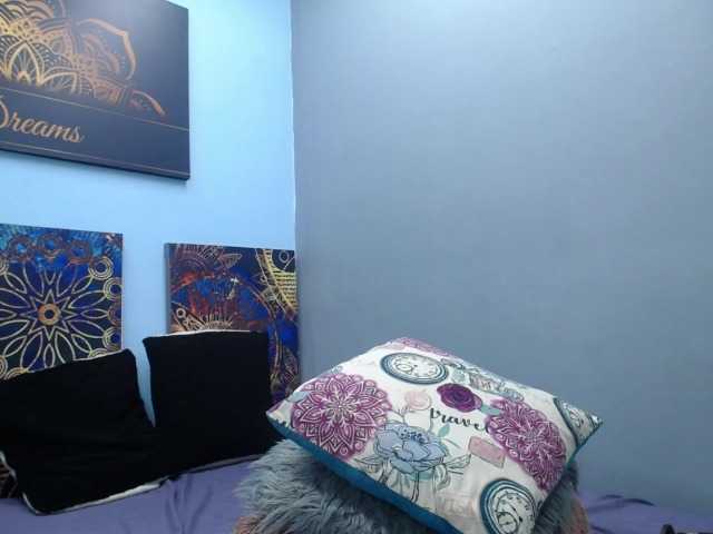 Live sex webcam photo for Cristal-Light #268732722