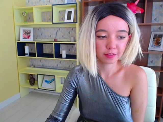 Live sex webcam photo for OutOfControl #268724367